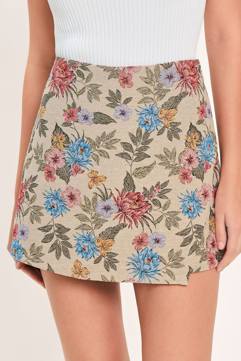 WILDFLOWER MORNING NOTE WOVEN JACQUARD SKORT Flying Tomato