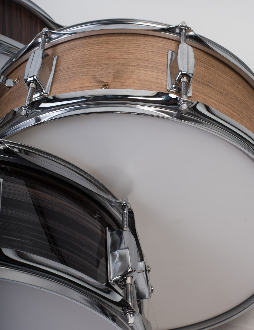Oak Wood Snare Drum by GRIFFIN | PVC on Poplar Wood Shell 14" x 5.5" | Percussion Musical Instrument with Drummers Key for Students & Professionals|8 Tuning Lugs & Deluxe Snare Strainer GeekStands.com