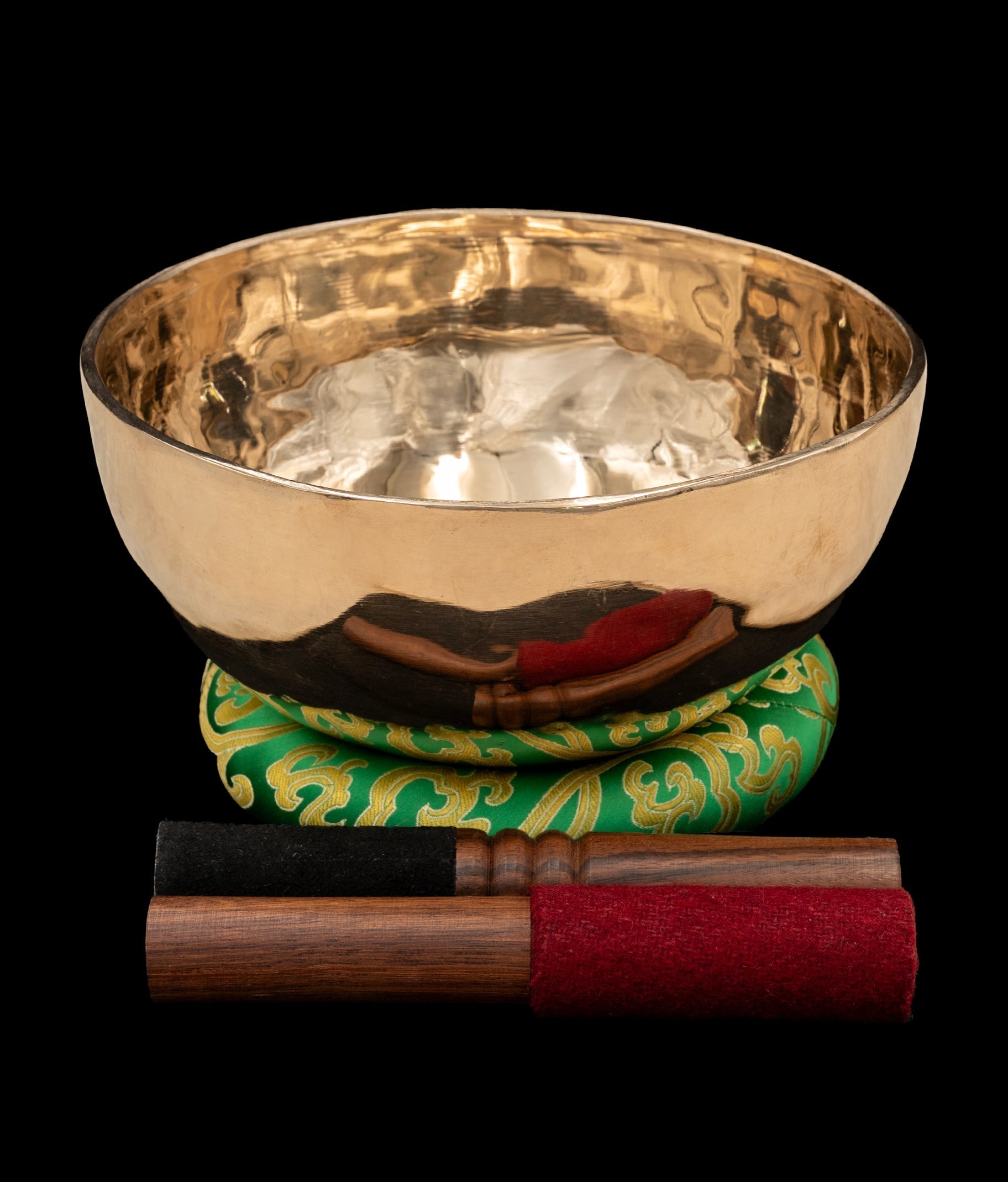 New Thadobati Singing Bowl D#3 152Hz 8.25" N15925 Bodhisattva Trading Company