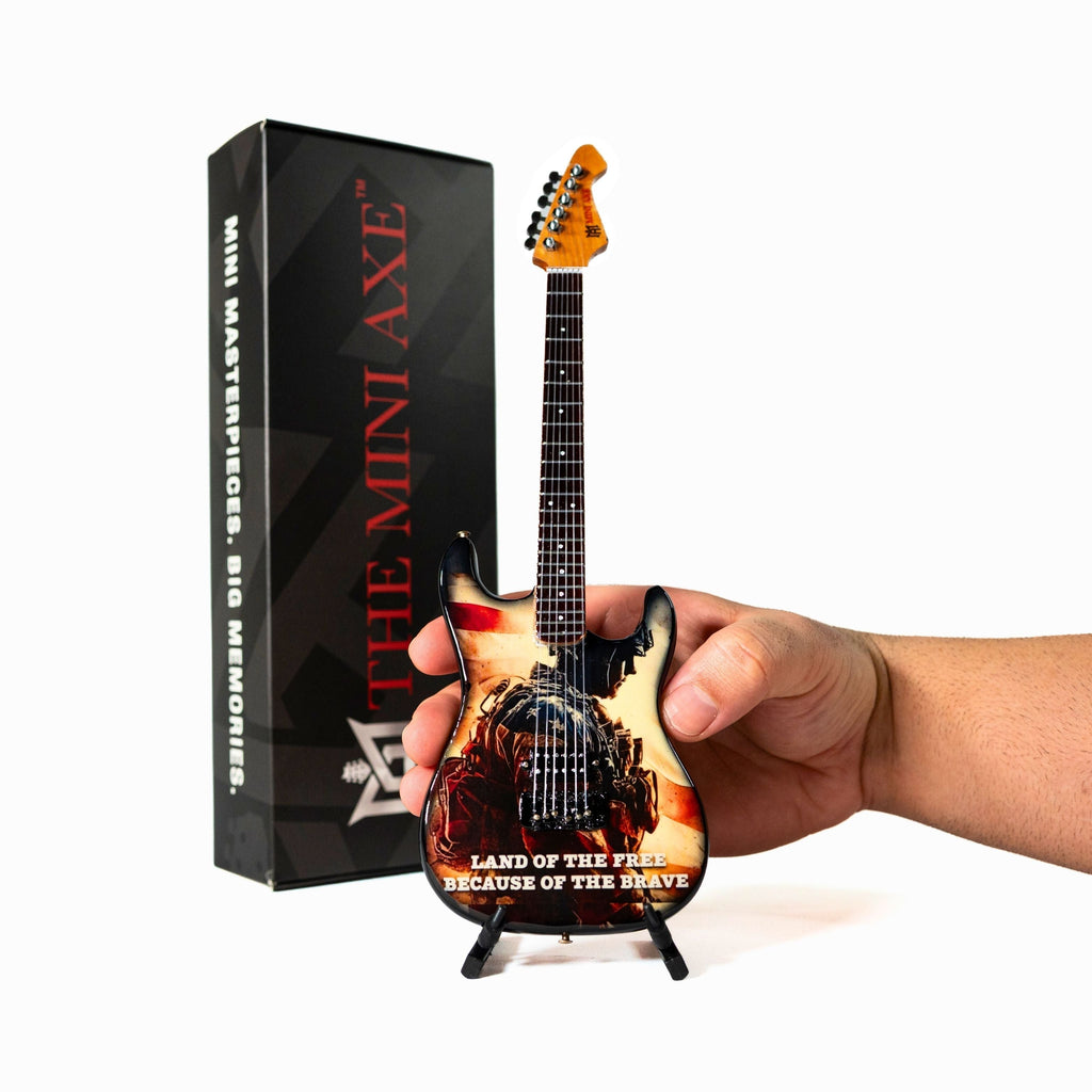 Heroes Miniature Guitar The Mini Axe