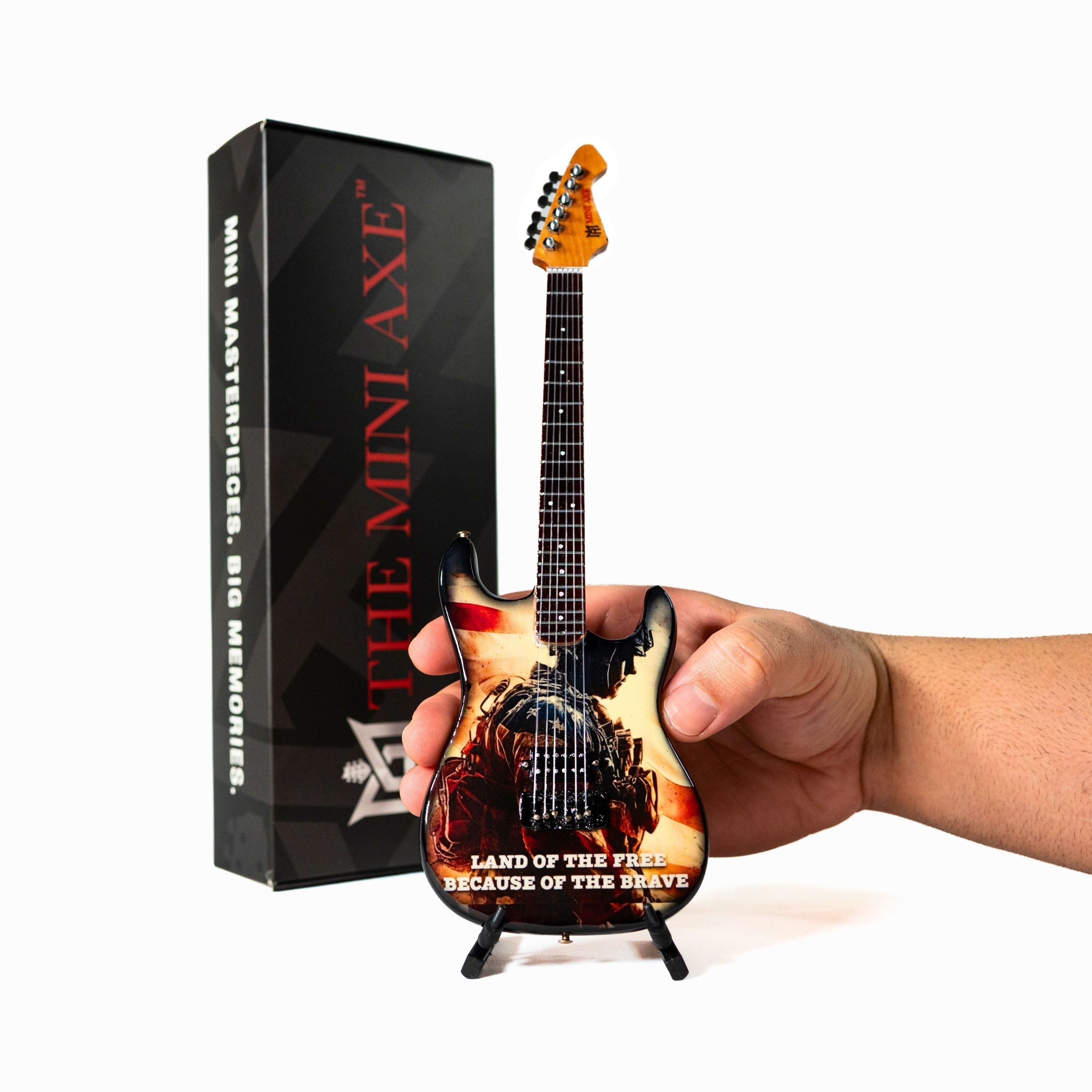 Heroes Miniature Guitar The Mini Axe