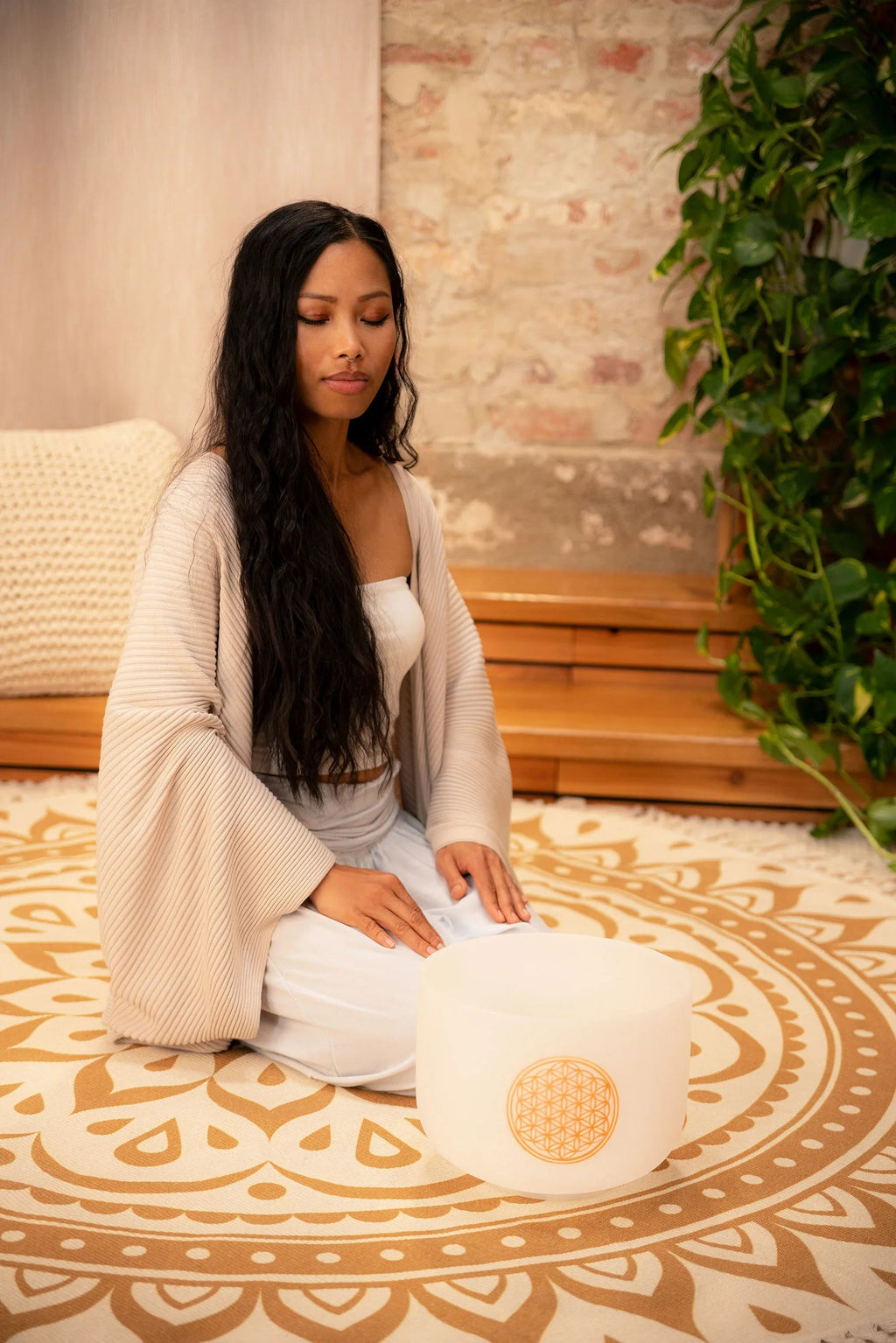 10" White-Frosted Crystal Singing Bowl, Flower of Life 128 Hz Utah Energy Healing Center