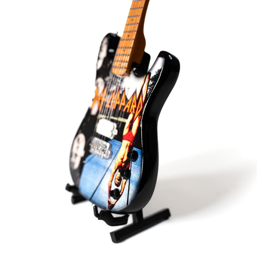 Def Leppard’s “High ‘n’ Dry” Mini Axe The Mini Axe