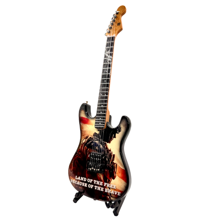 Heroes Miniature Guitar The Mini Axe