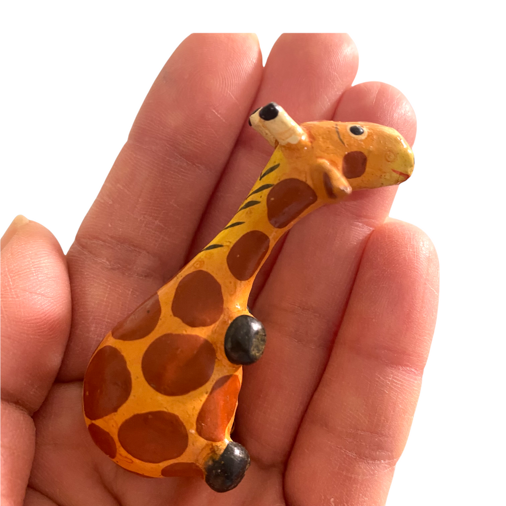 Wooden Minimal Giraffe Shelf Figurine Decoration Music Frog Co