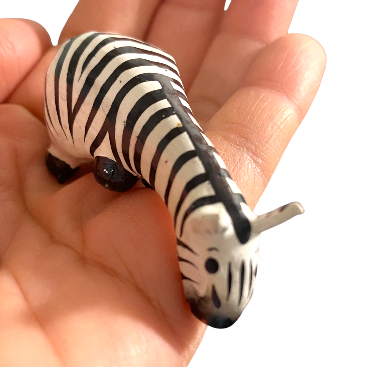 Wooden Minimal Zebra Shelf Figurine Decoration Music Frog Co