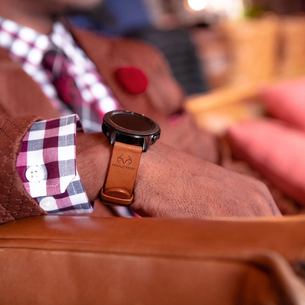 Realtree Leather  Watchband for Samsung, Garmin, Fossil, and More for Samsung, Garmin, Fossil, and More Affinity Bands