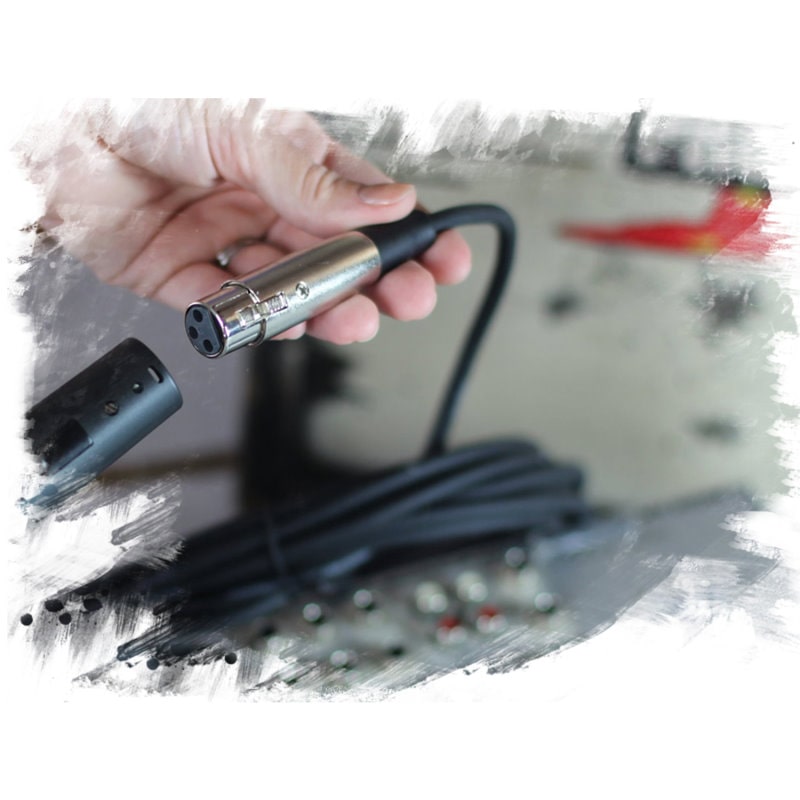 XLR Microphone Cable by FAT TOAD - 20ft Professional Pro Audio Mic Cord Extension Patch with Male to Female Lo-Z Connector - 24 AWG Wire & Balanced GeekStands.com