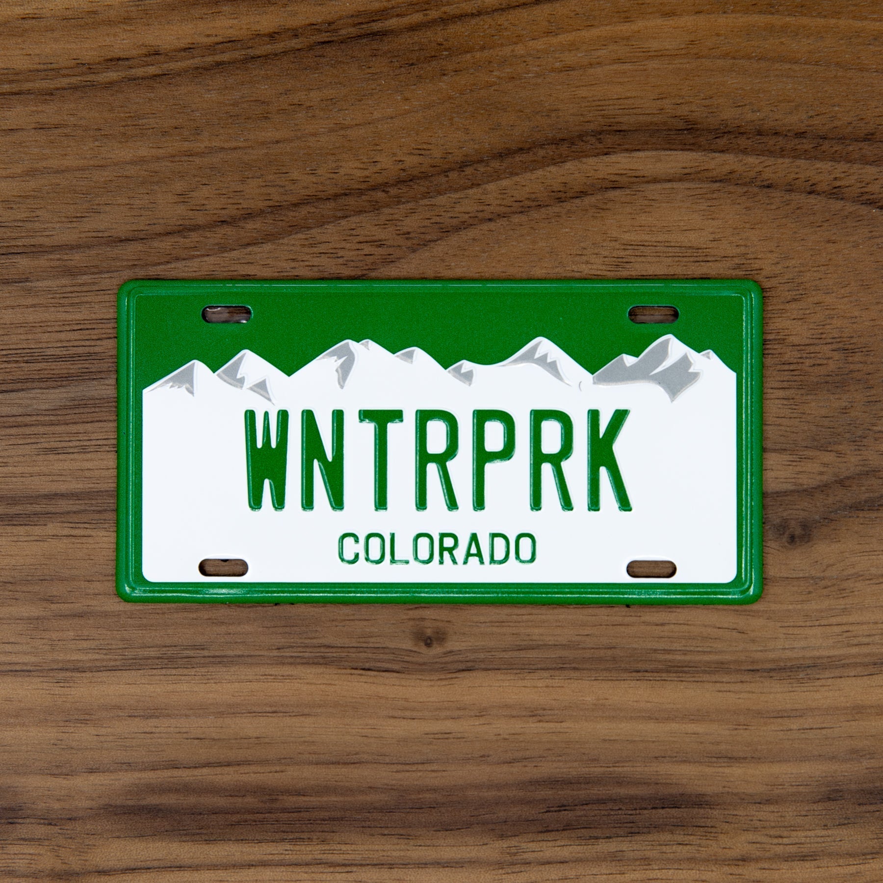 WNTRPRK - Colorado License Plate Magnet Green Mountain Games