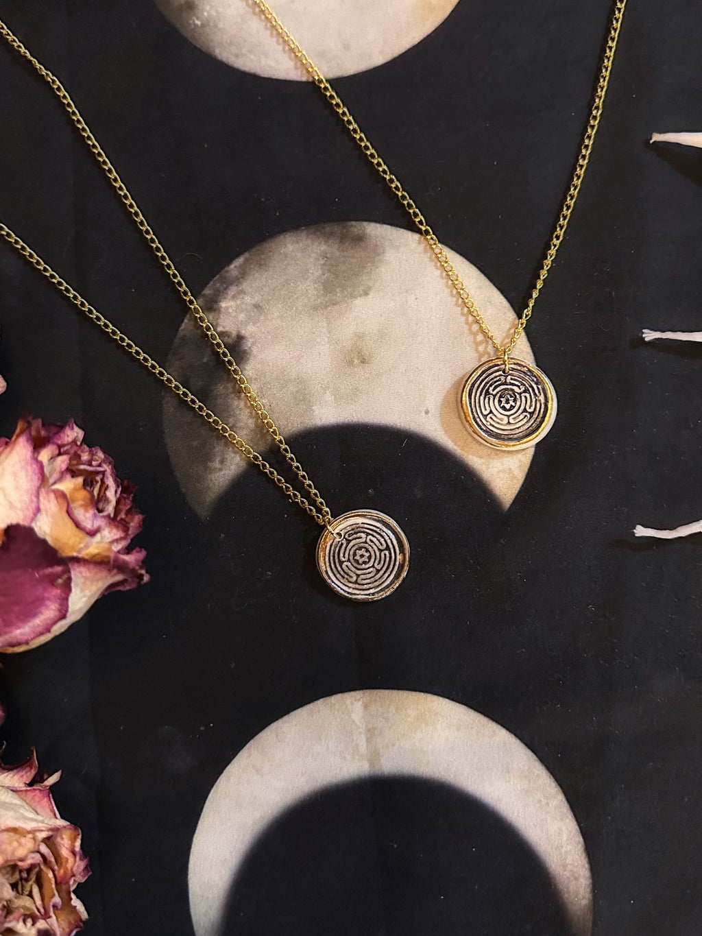 Strophalos of Hecate Wheel Porcelain Talisman - Necklace Keven Craft Rituals