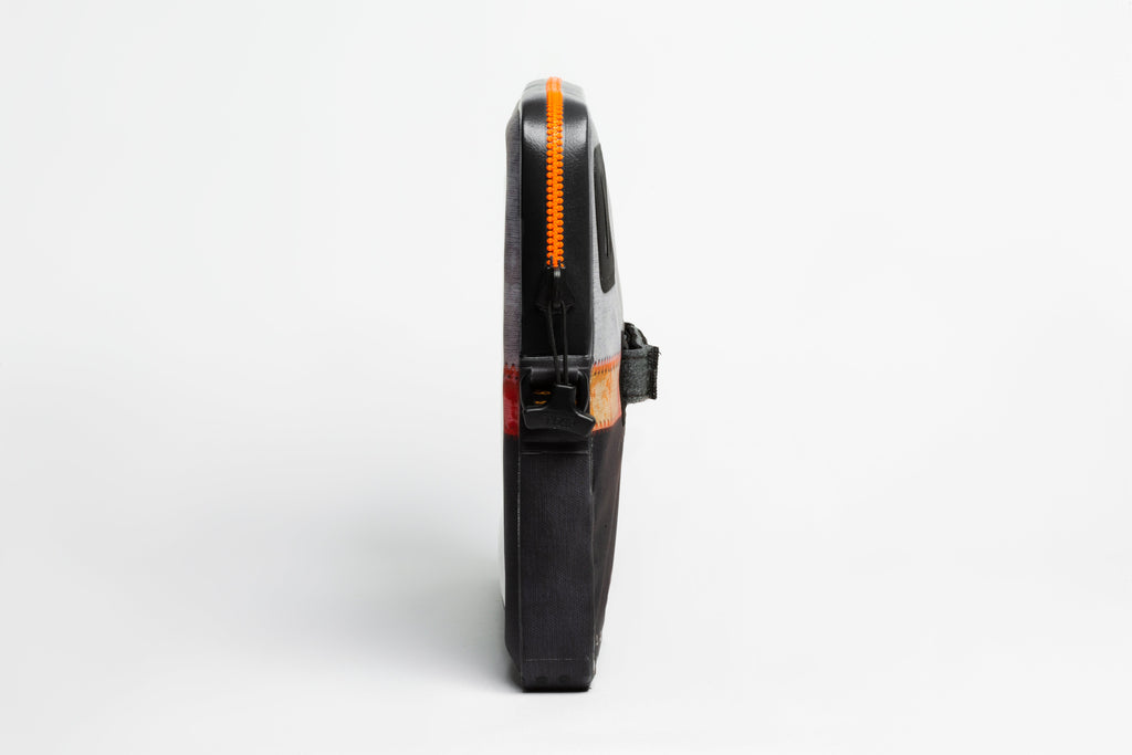 Scratch N Dent ugo® Signature Collection TABLET XL ugo wear