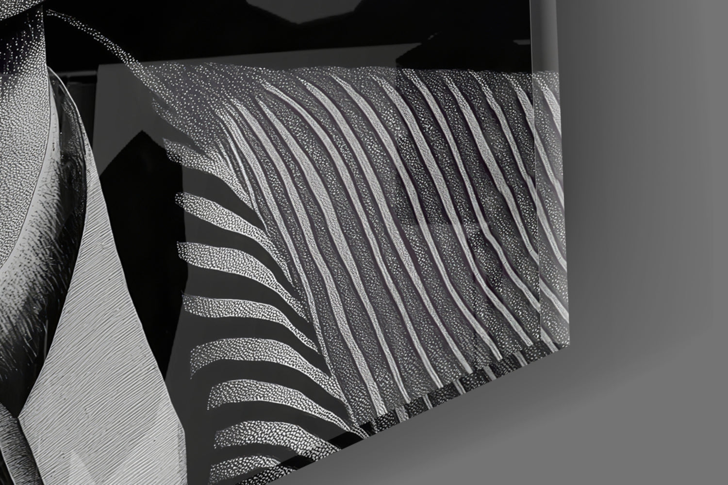Striped Look Glass Wall Art || Designer Collection Insigneart USA