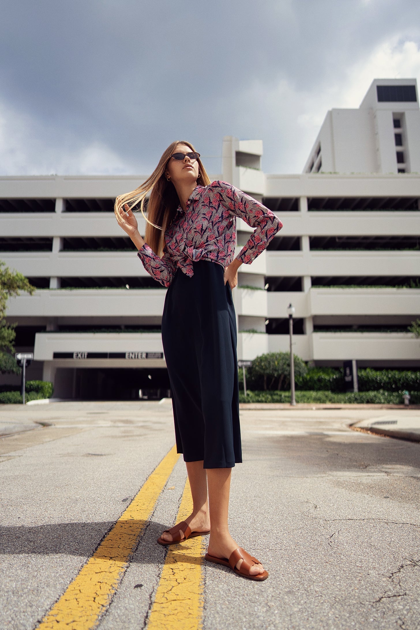 FLORAL SILKY BLOUSE profile-nyc