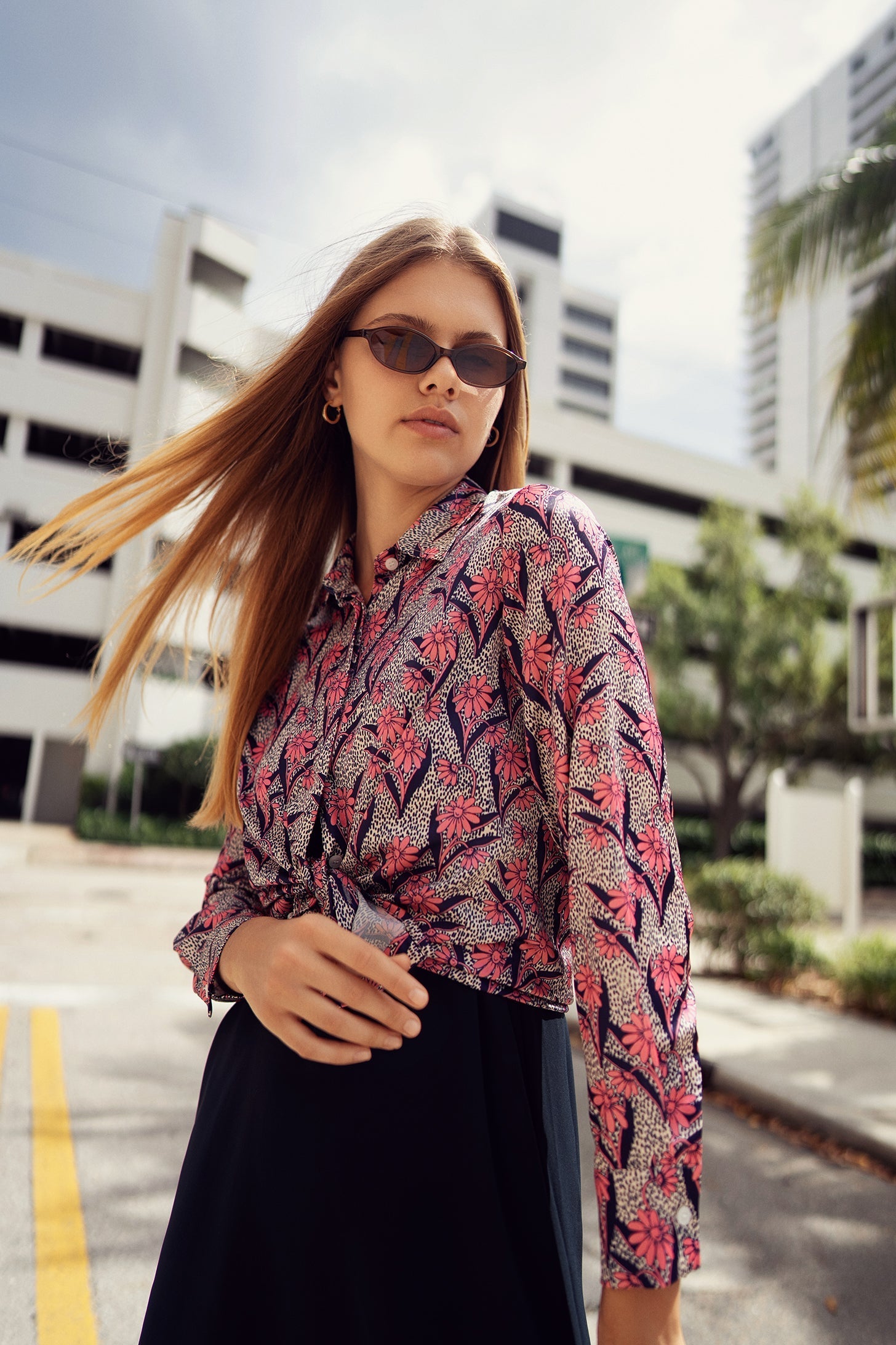 FLORAL SILKY BLOUSE profile-nyc