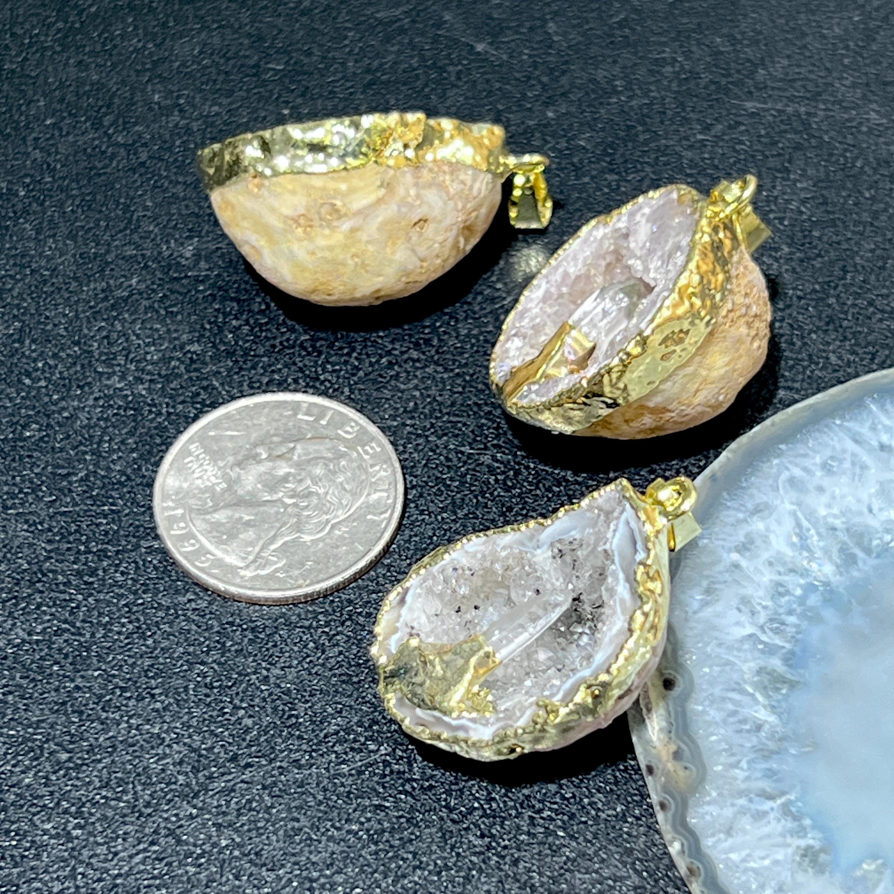Oco Geode Druzy Crystal Pendant with Quartz Point (Gold Plated) Amazing Crystals