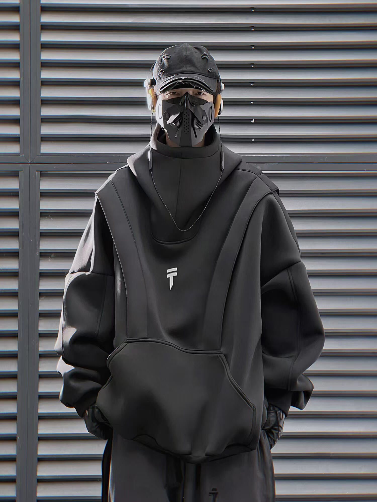 HiH50 Black Nexus Hoodie Niepce