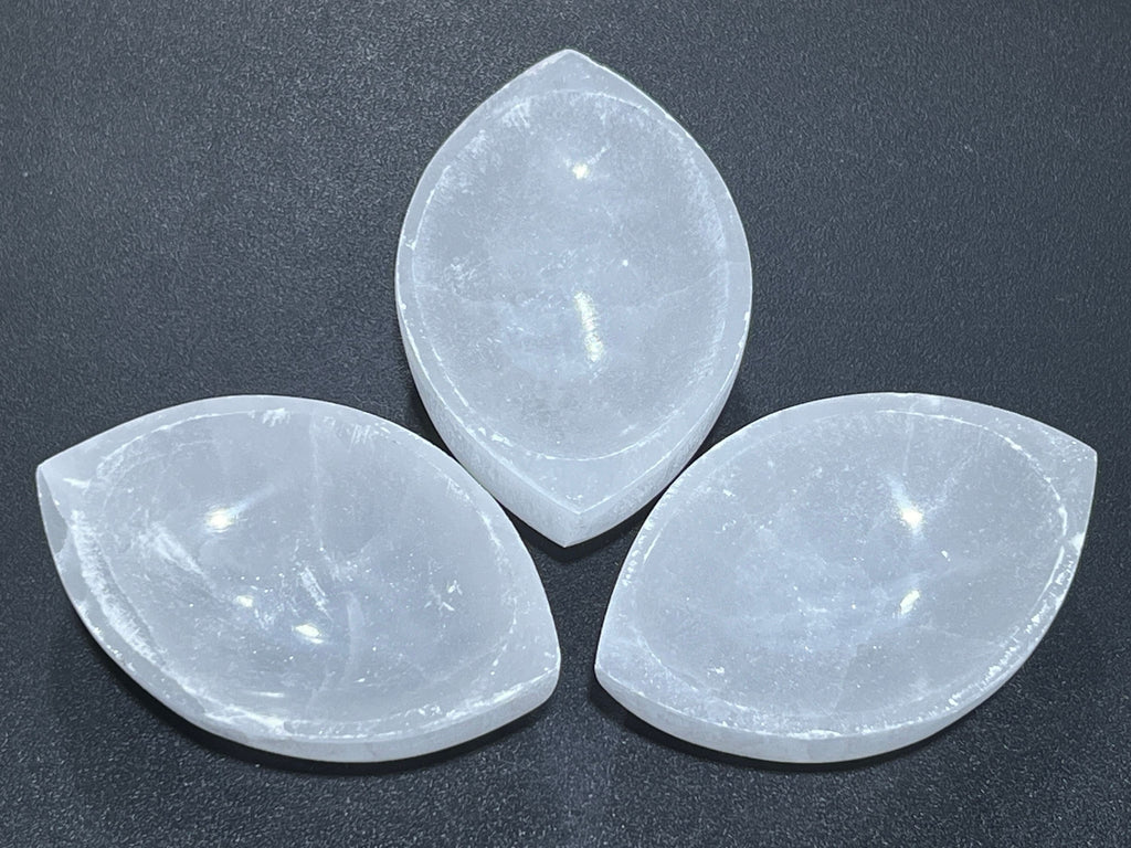 Selenite Crystal Bowl (4 Inch) Eye Shaped Carving Gemstone Polished Stone Dish Amazing Crystals