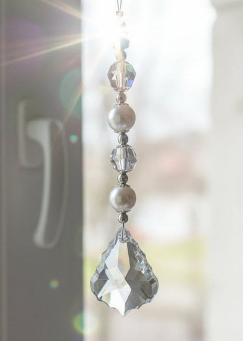 1.5 inch Crystal French Cut Suncatcher Fashion Hut Jewelry