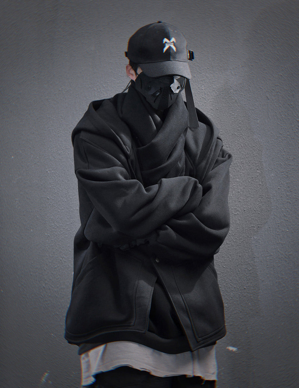 HiH57 Black Assassin Hoodie Niepce