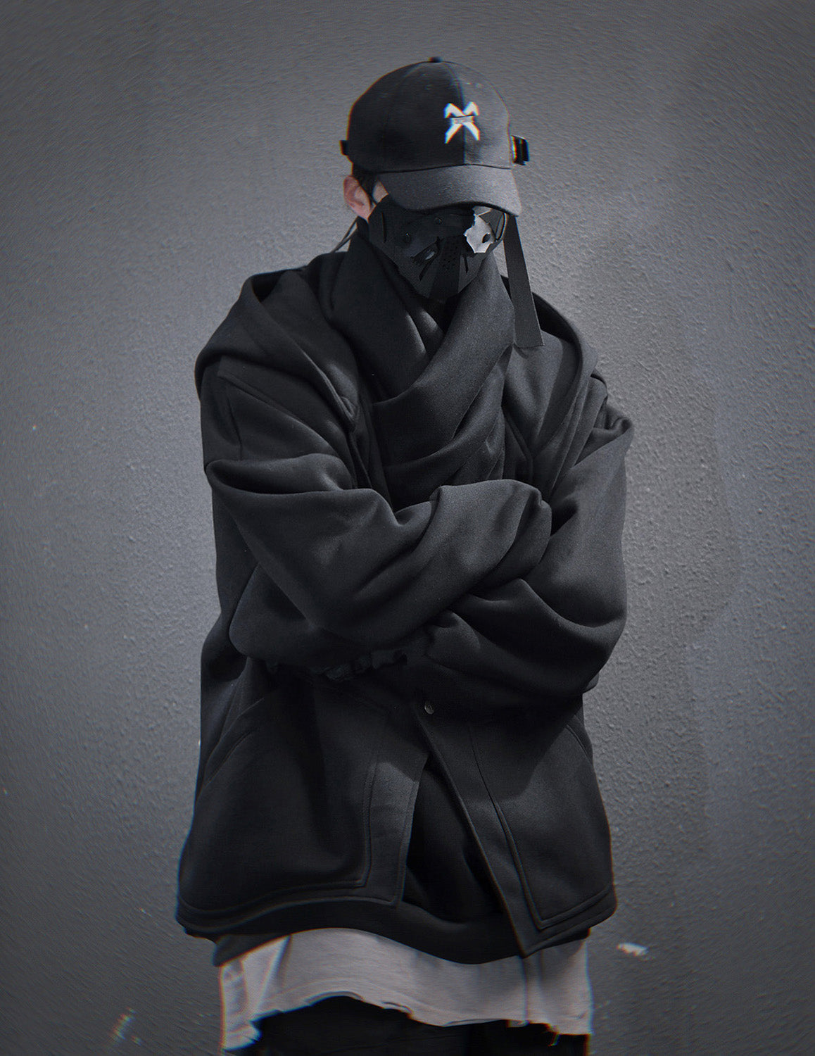 HiH57 Black Assassin Hoodie Niepce