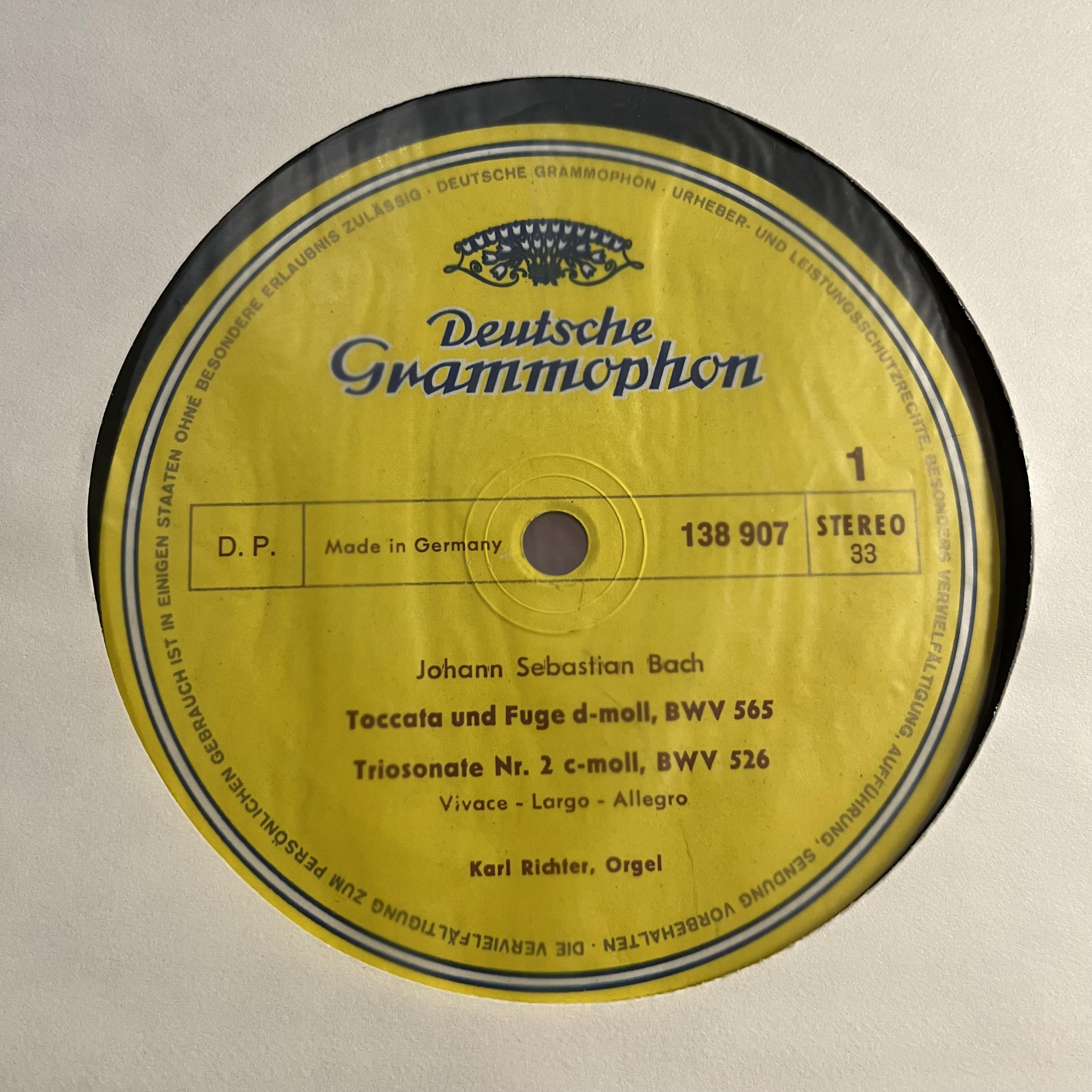 Johann Sebastian Bach - Toccata Und Fuge d-moll, BWV 565 · Triosonate Nr. 2 c-moll, BWV 526 · Präludium Und Fuge D-dur, BWV 532 · Fantasie Und Fuge g-moll, BWV 542 *SHRINK/GERMANY* | Near Mint (NM) Near Mint (NM) Love Vinyl Records