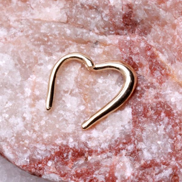 14Kt. Yellow Gold Lovely Heart Seamless Clicker Ring Fashion Hut Jewelry