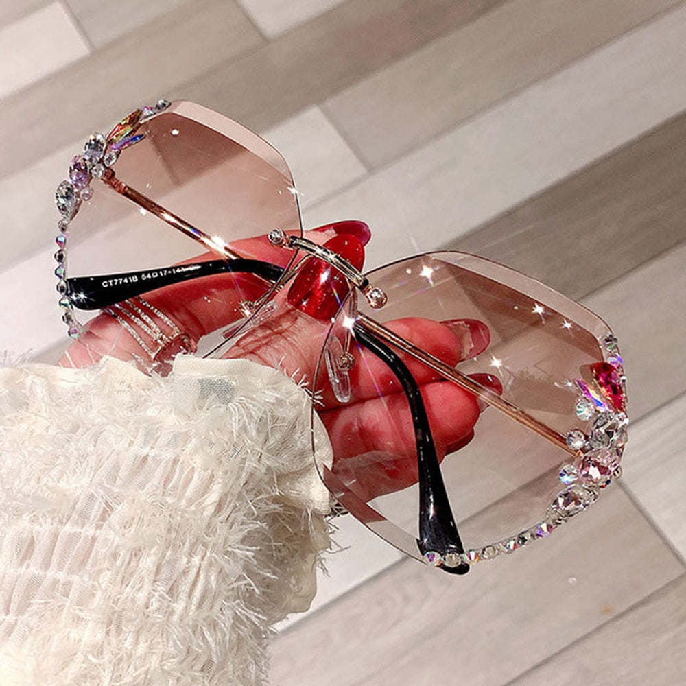 2023 Luxury Brand Design Vintage Rimless Rhinestone Sunglasses Women Men Fashion Gradient Lens Sun Glasses Shades