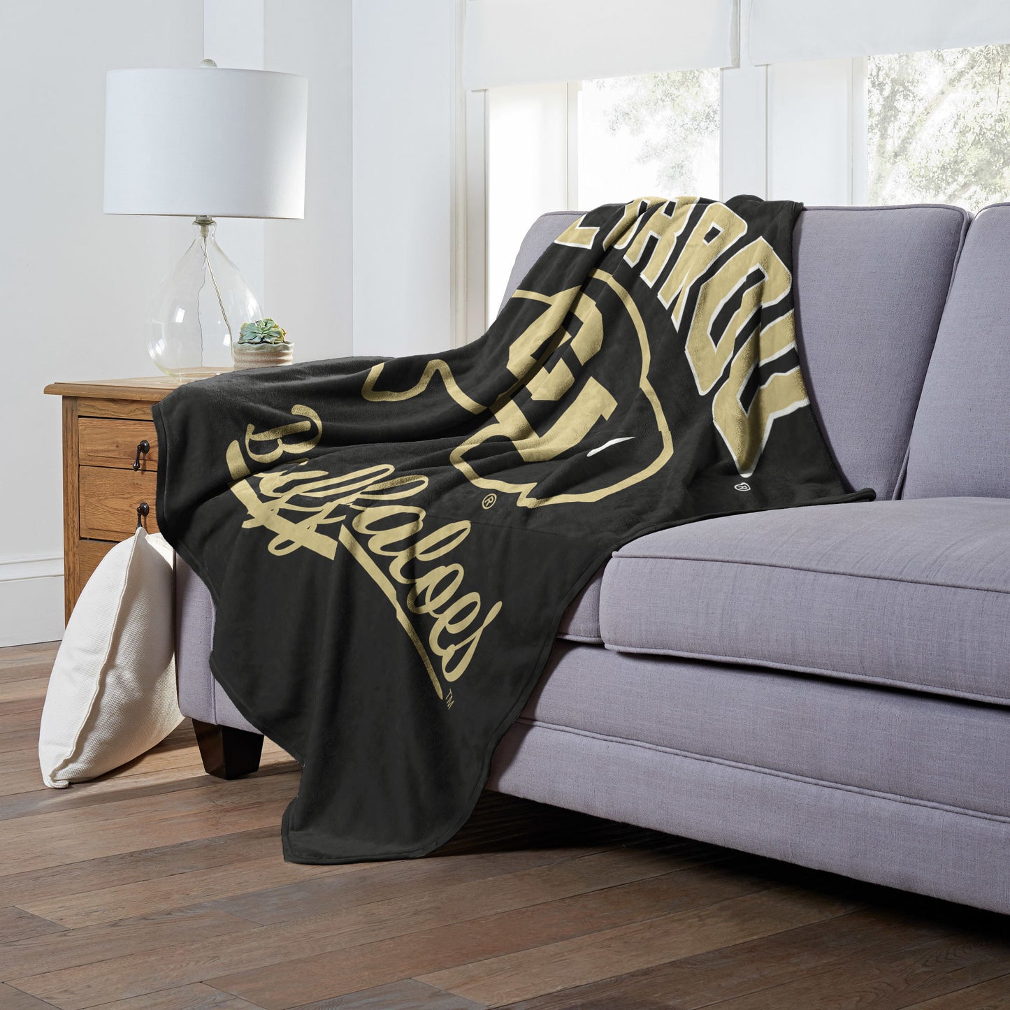 Colorado OFFICIAL NCAA "Alumni" Silk Touch Throw Blanket; 50" x 60"