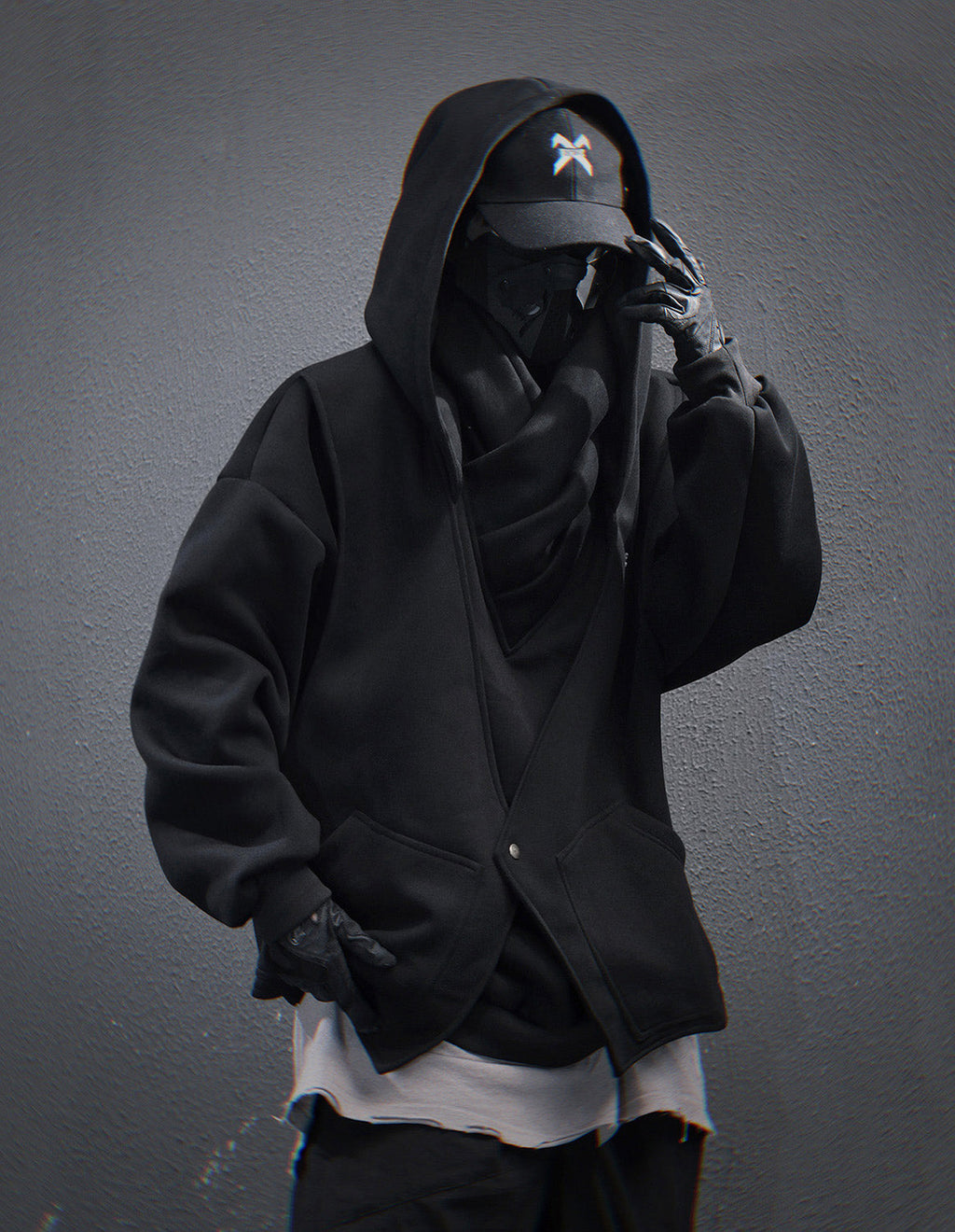 HiH57 Black Assassin Hoodie Niepce