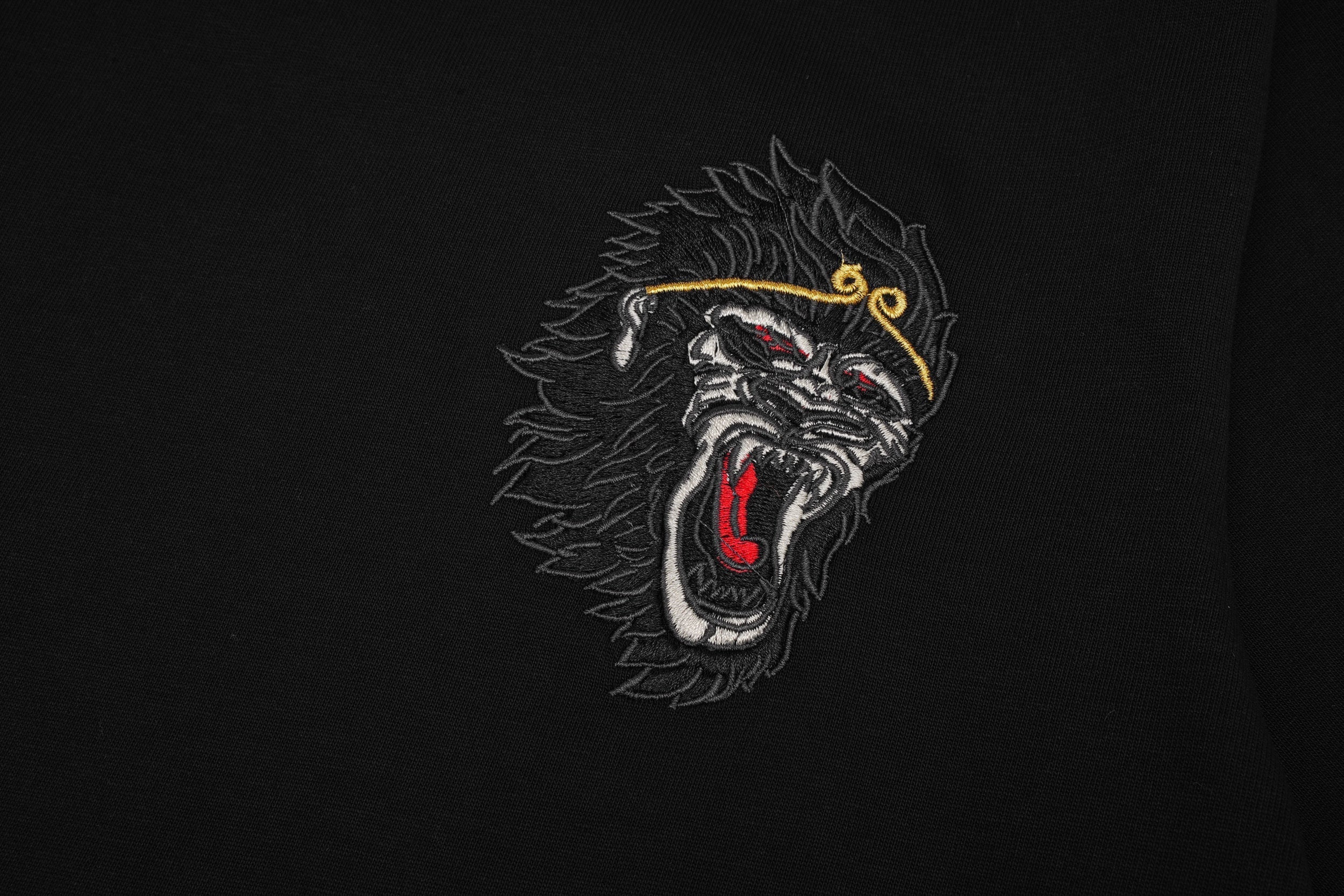 ET518 Raging Monkey Embroidered Tee Niepce