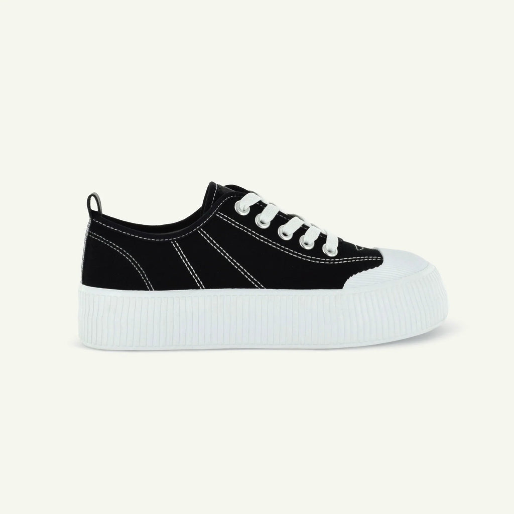 COURT ROYALE: VULCANIZED COURT SHOE - BLACK/WHITE Elle Footwear