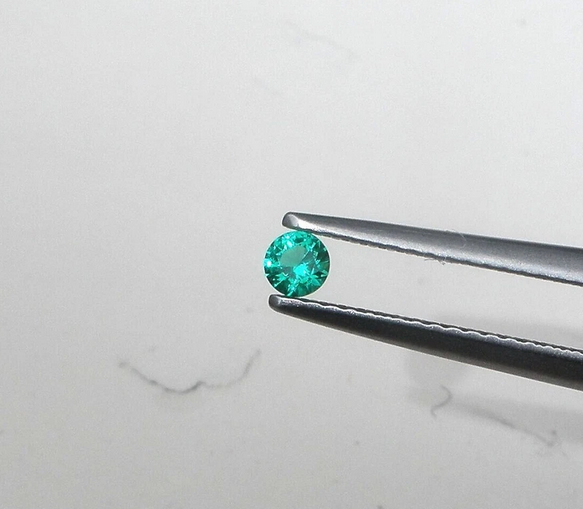 Emerald Muzo Round Cut 3mm Colombian Natural Gemstone Faceted Tiny rocksolidfossils