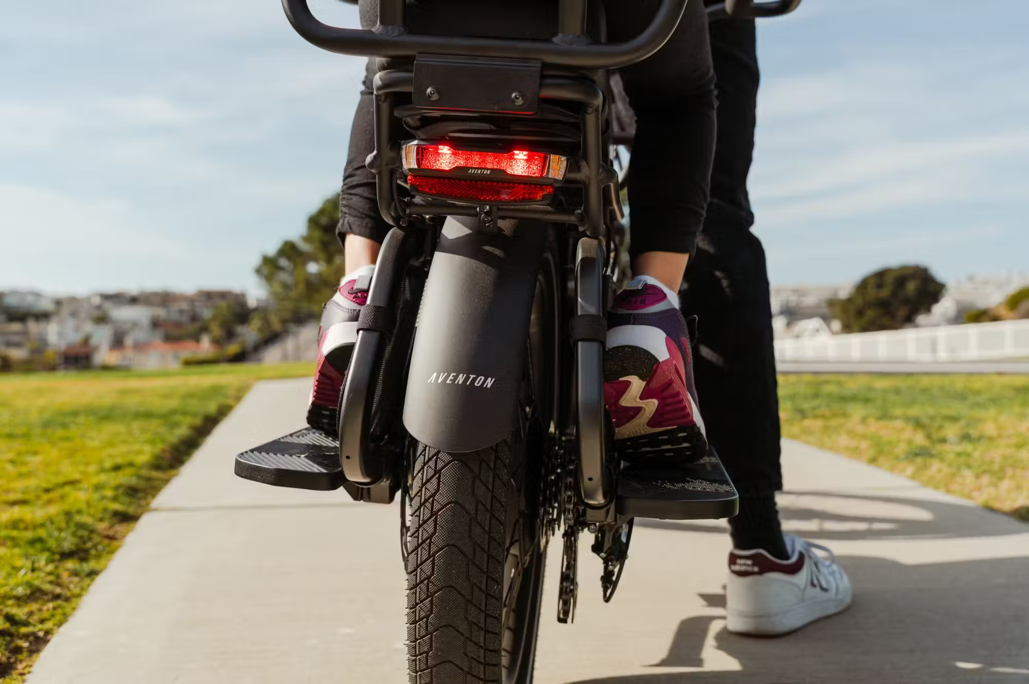 Aventon Abound LR Cargo E-Bike Rex E-Bikes