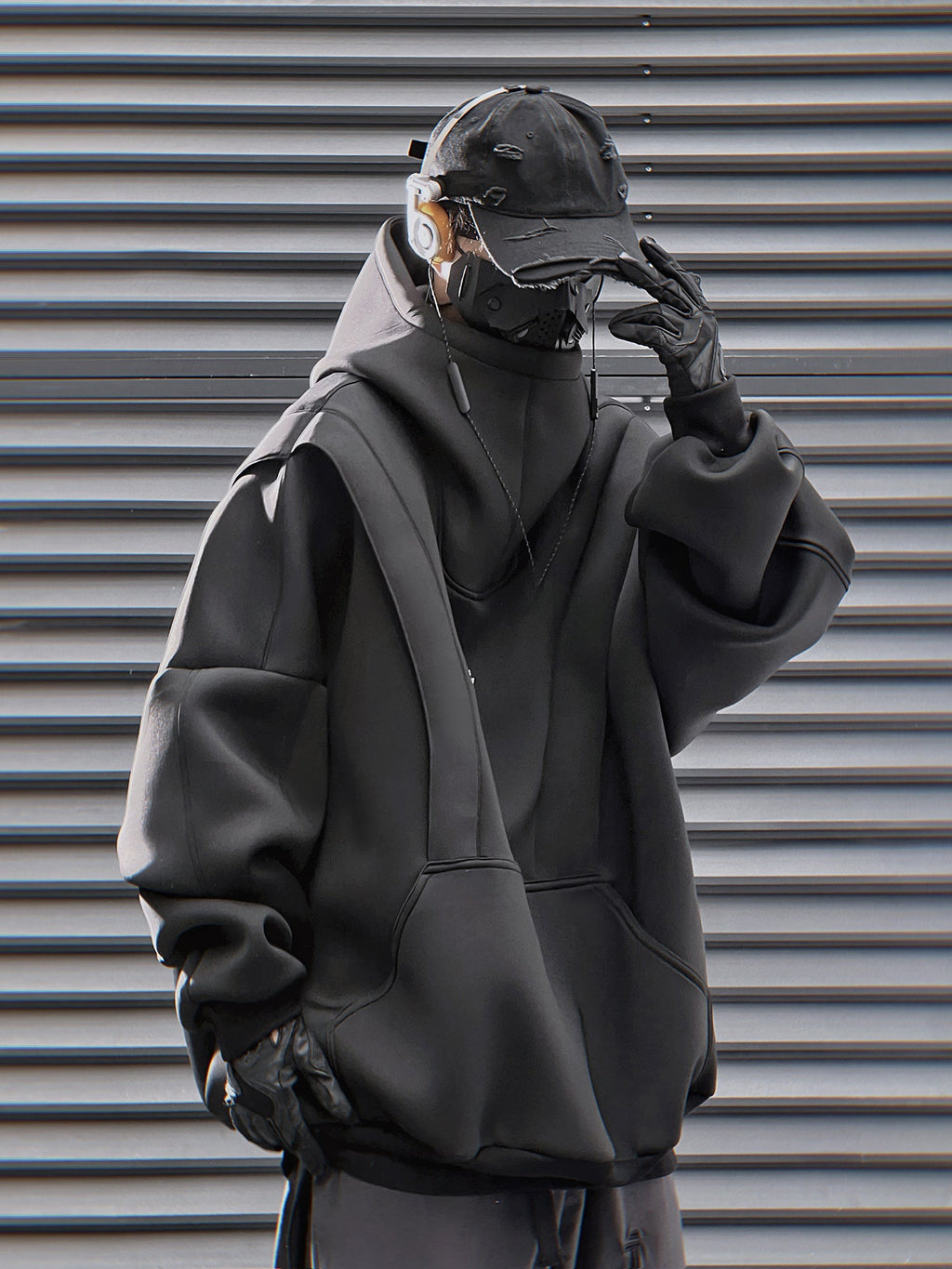 HiH50 Black Nexus Hoodie Niepce