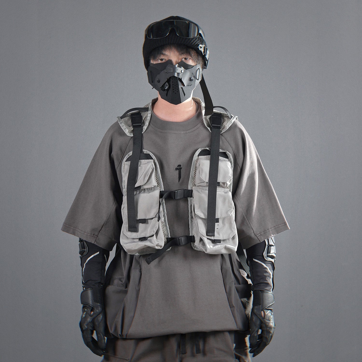 HiV5 Techwear Utility Vest Niepce