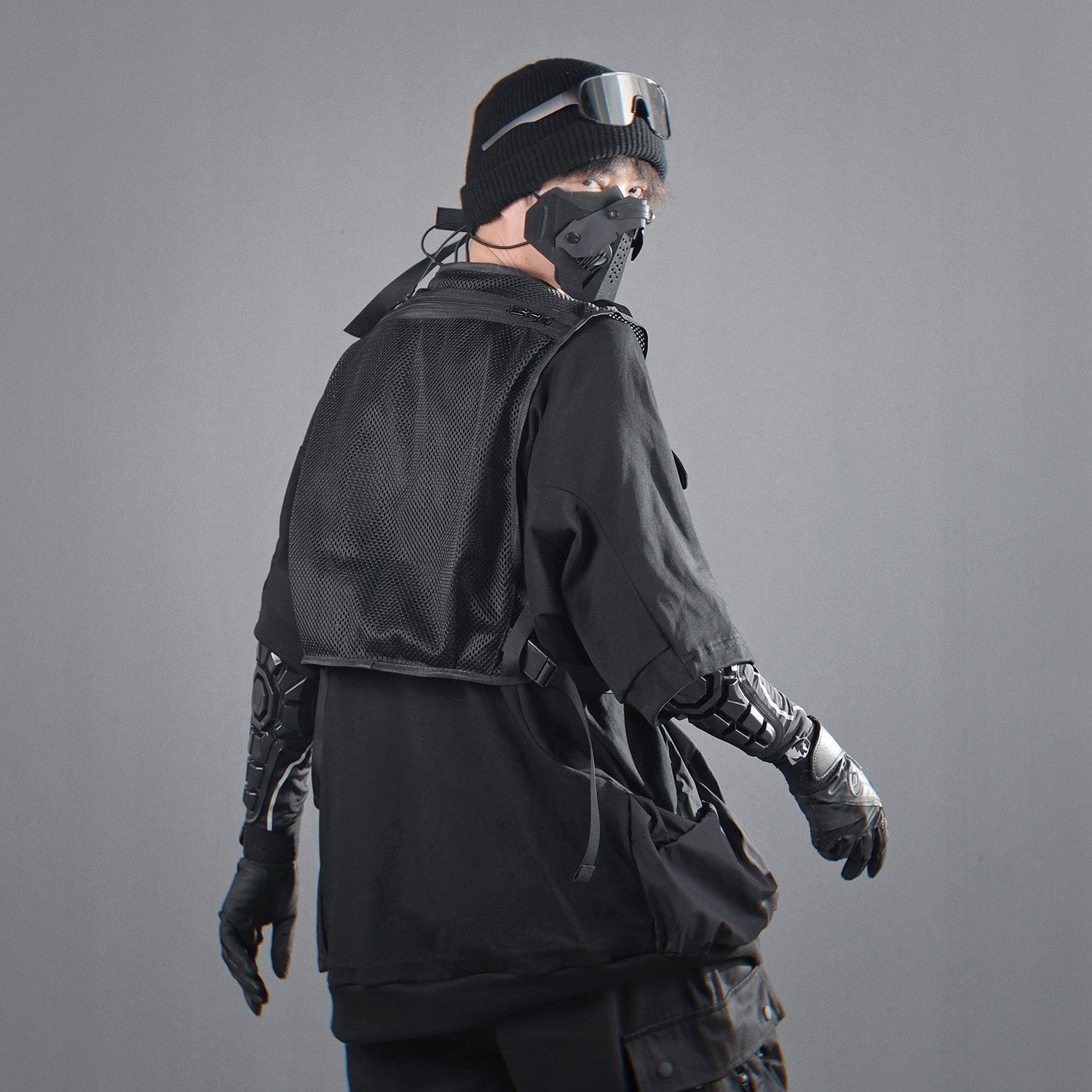 HiV5 Techwear Utility Vest Niepce