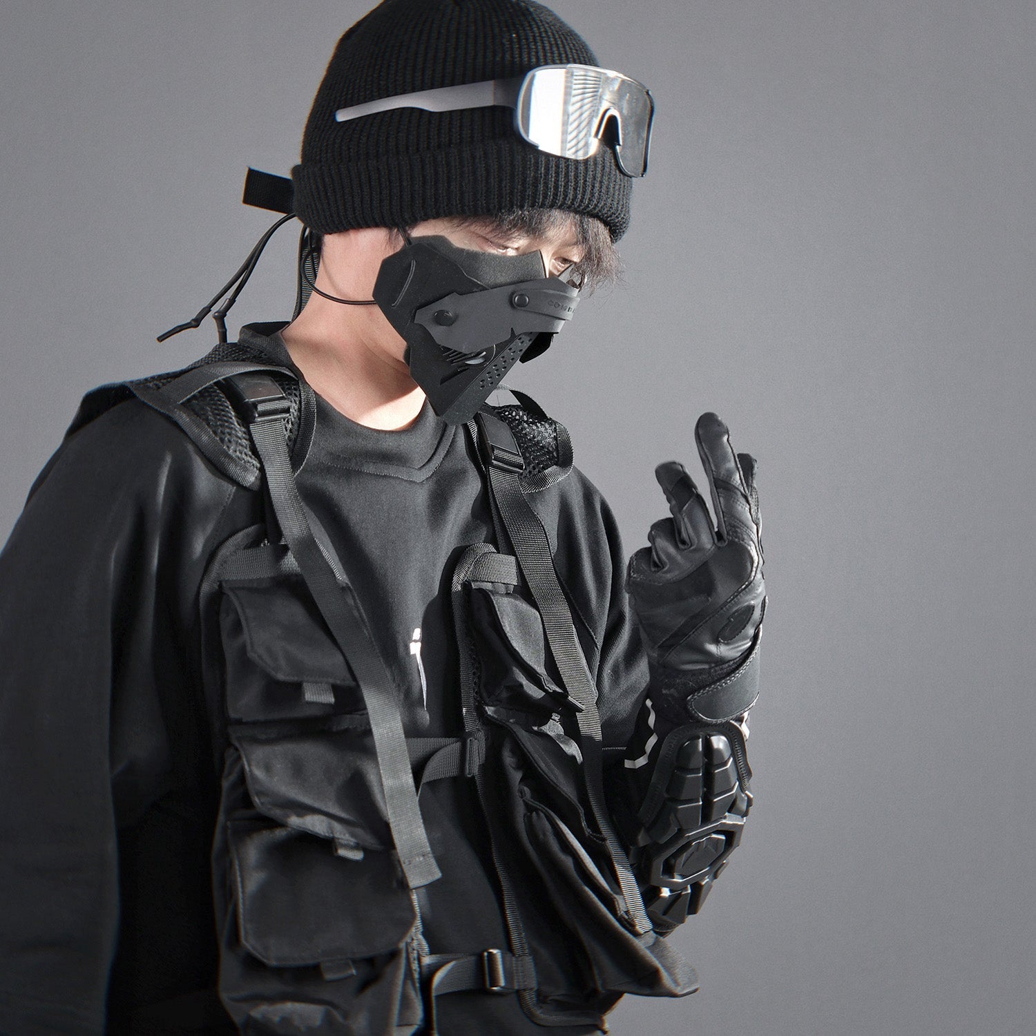 HiV5 Techwear Utility Vest Niepce