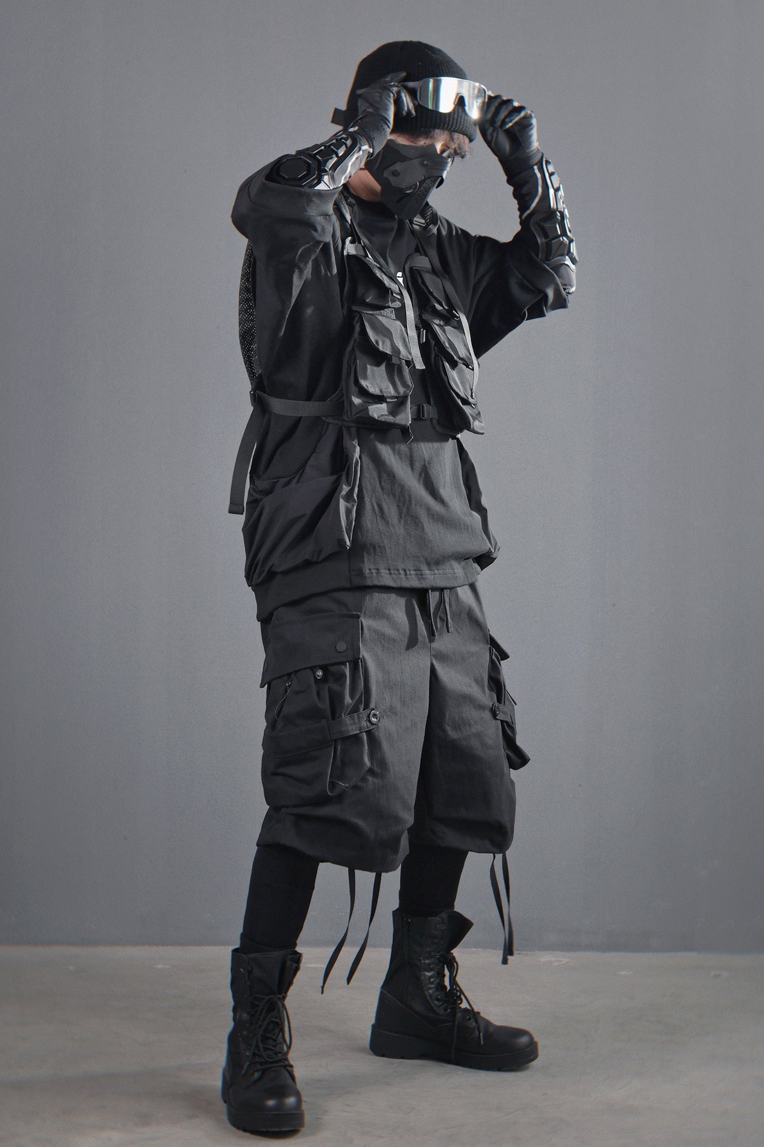 HiV5 Techwear Utility Vest Niepce