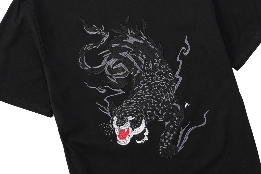 KH802 Raging Panther Embroidery Tee Niepce
