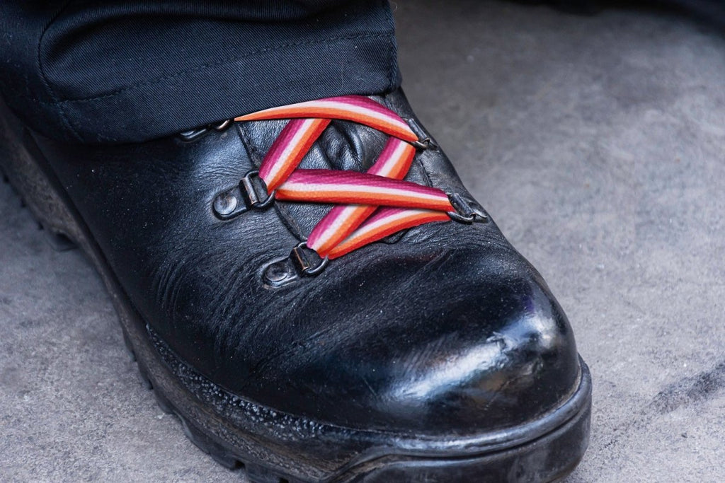 10 Pairs Lesbian Sunset Flag Shoe Laces The Awareness Company