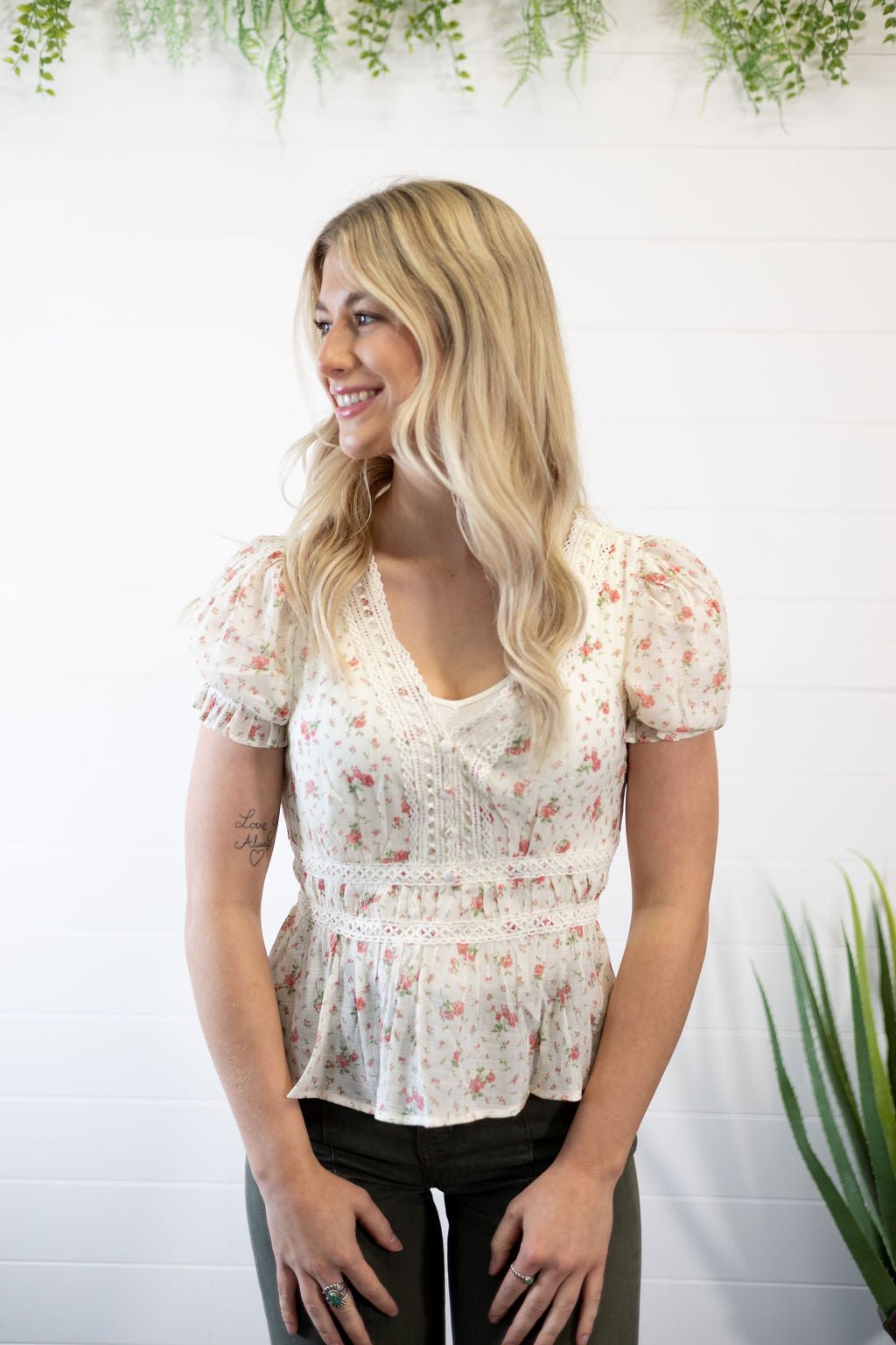 Blu Pepper "Salina" Western Crochet Lace Trim V-Neck Top — Red & Olive Floral Print Cowhide and Conchos