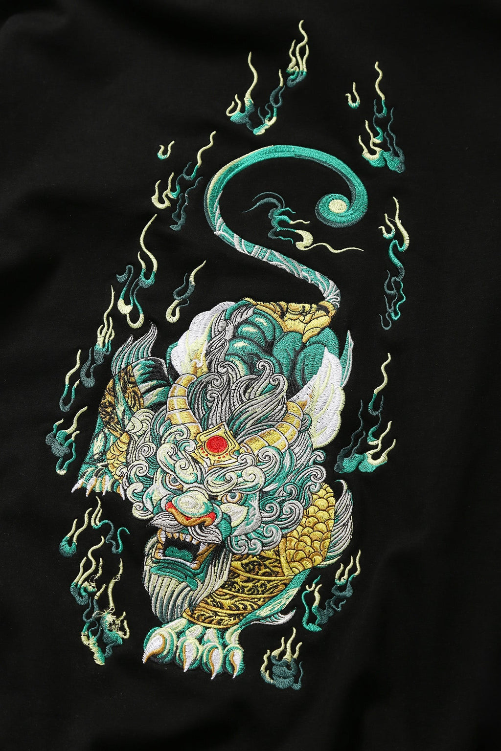SW9007 Emerald Kirin Embroidery Sweater Niepce