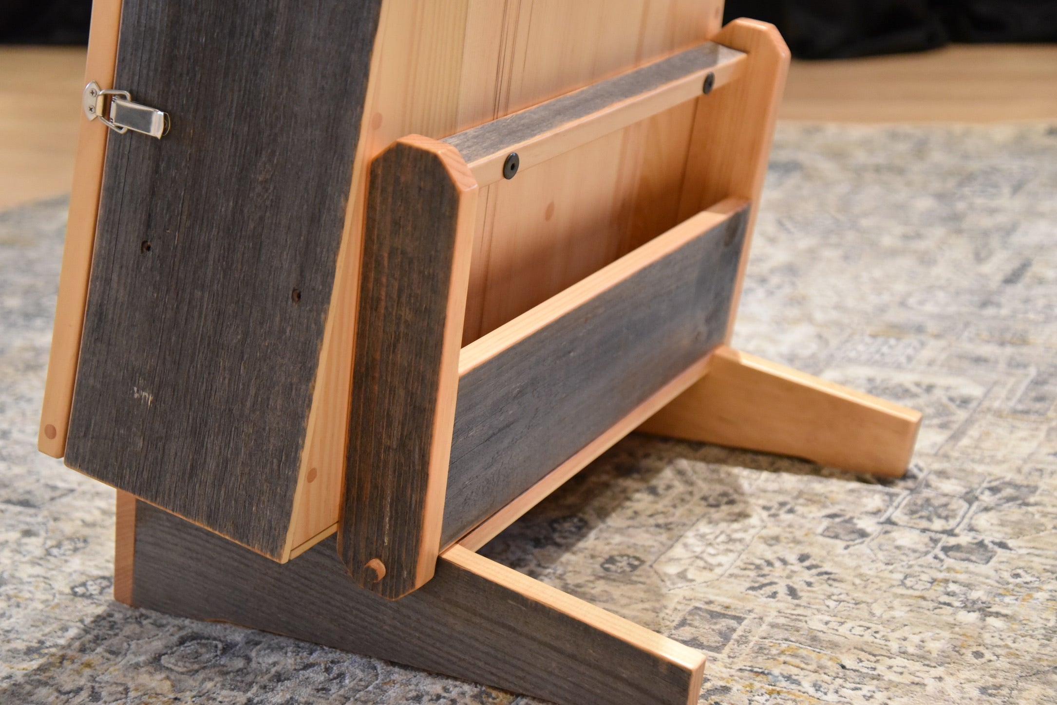ClimaStand Triangle Humidor with Base - Reclaimed Barnwood (Grey) Acoustic Remedy Cases