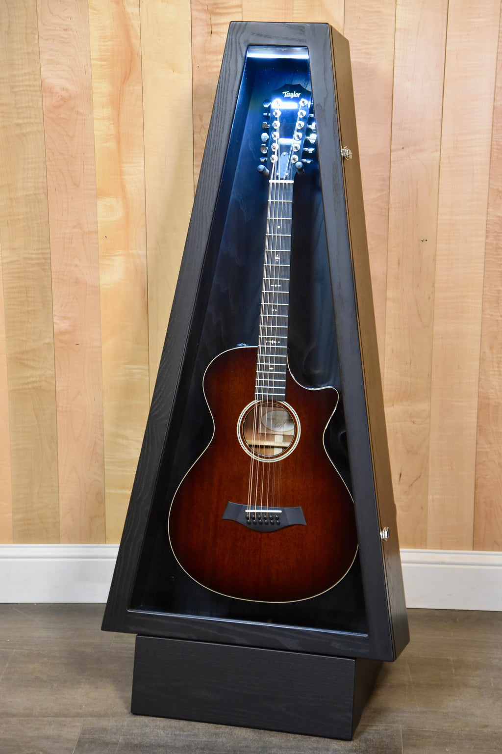 ClimaStand Triangle Humidor with Base - Northern White Ash with Piano Black Acoustic Remedy Cases