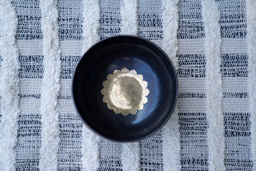 Throat Chakra Singing Bowl in G Sukha Sound Healing & Singing Bowls