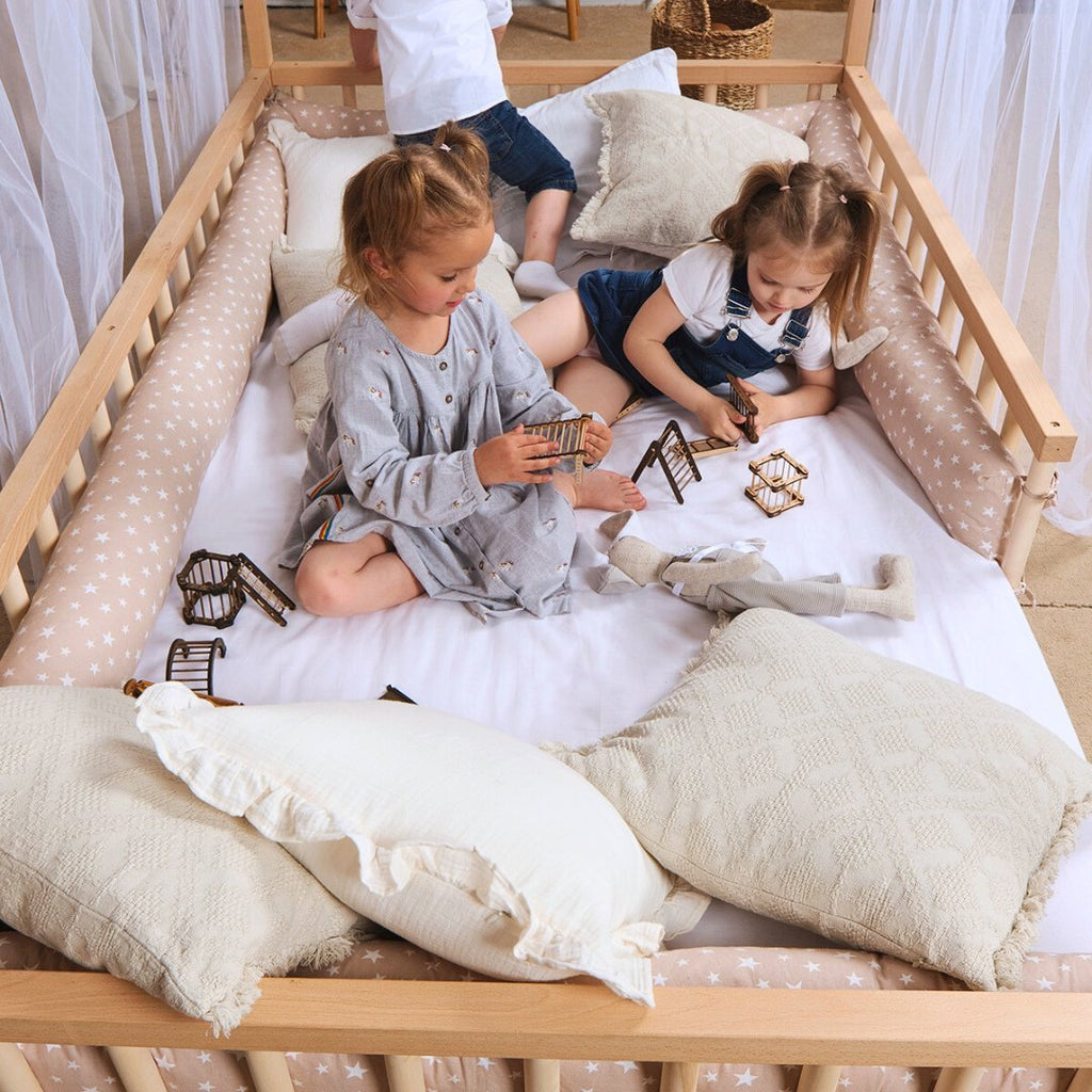 Twin Size Montessori House Bed for Kids with Fence Goodevas B2B
