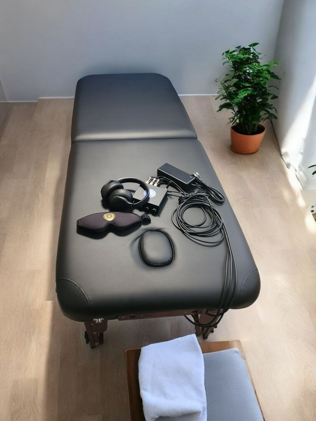 Vibroacoustic Therapy Massage Table – 190 Watt RMS Transducers Vibroacoustic Solutions