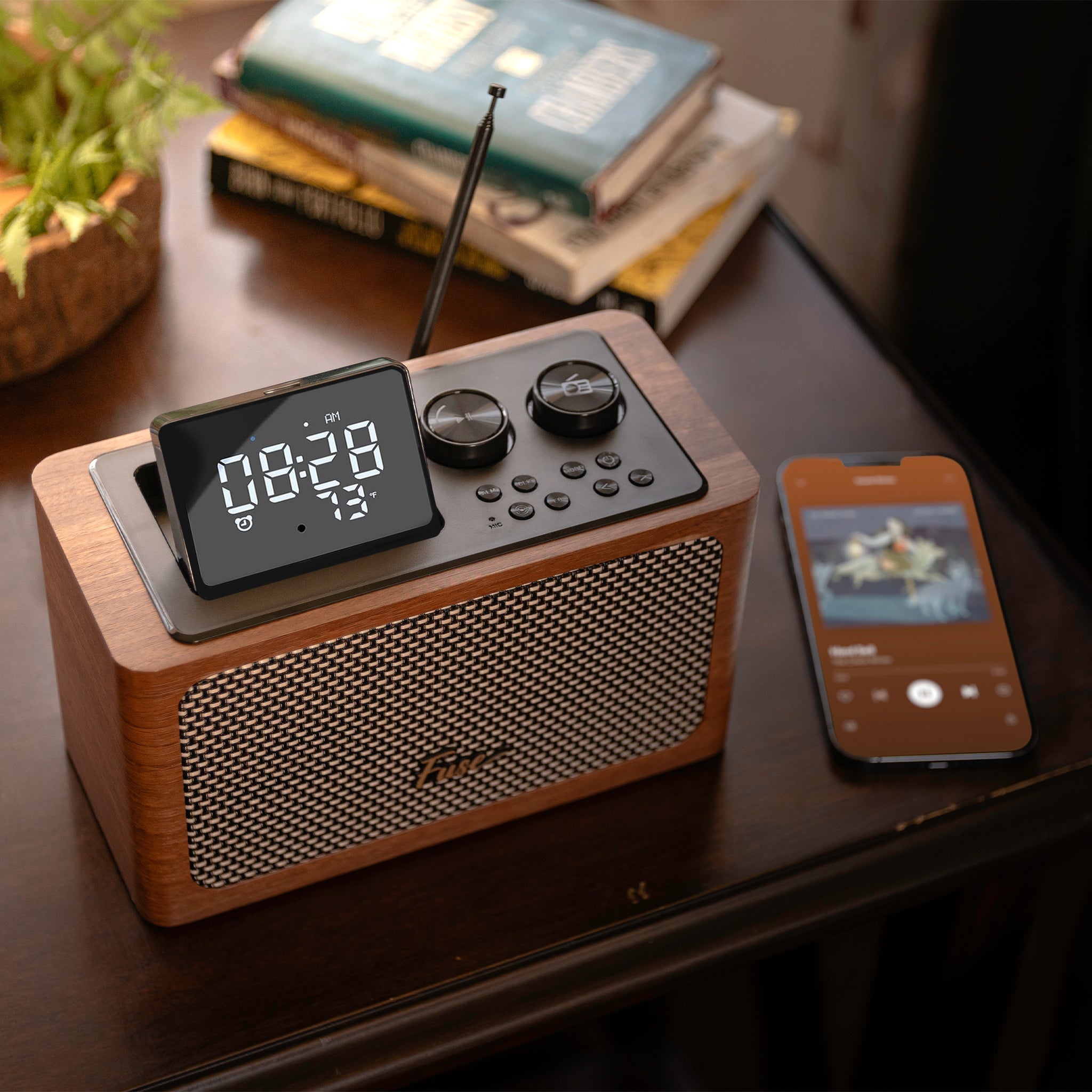 Fuse Zide Vintage Retro Radio with Alarm Clock Fuse Audio